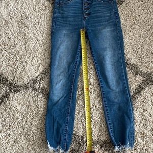 Abercrombie & Fitch Junior’s 24/00 Simone high rise ankle jeans